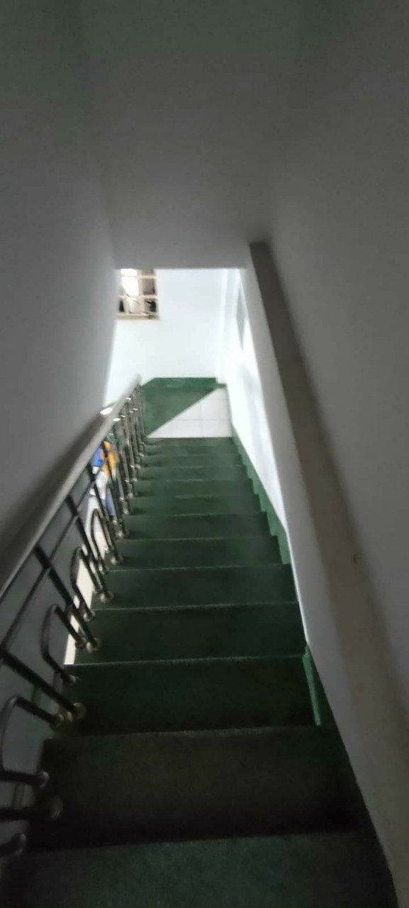 #Hàng thơm giá rẻ nhà mới keng hẻm ba gác thông Hiệp Bình Chánh nhỉnh 3T